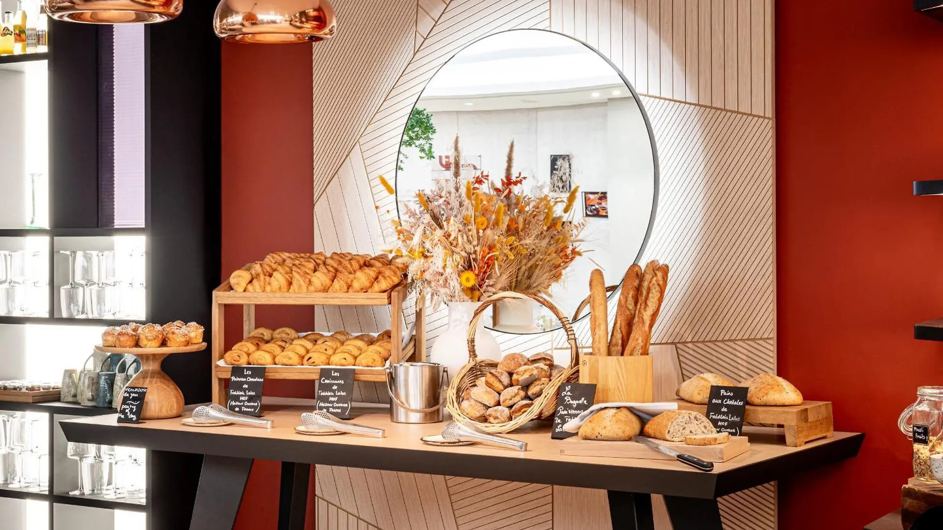 **** Hotel Canopy By Hilton Paris Eiffel Tower France