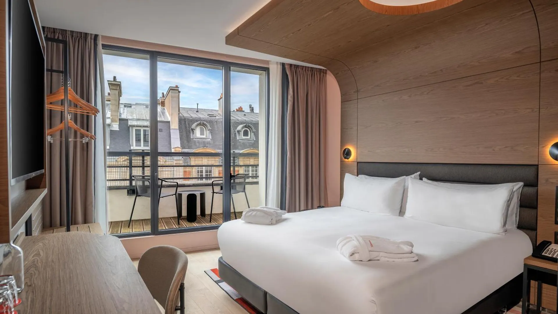Hotel Canopy By Hilton Paris Eiffel Tower